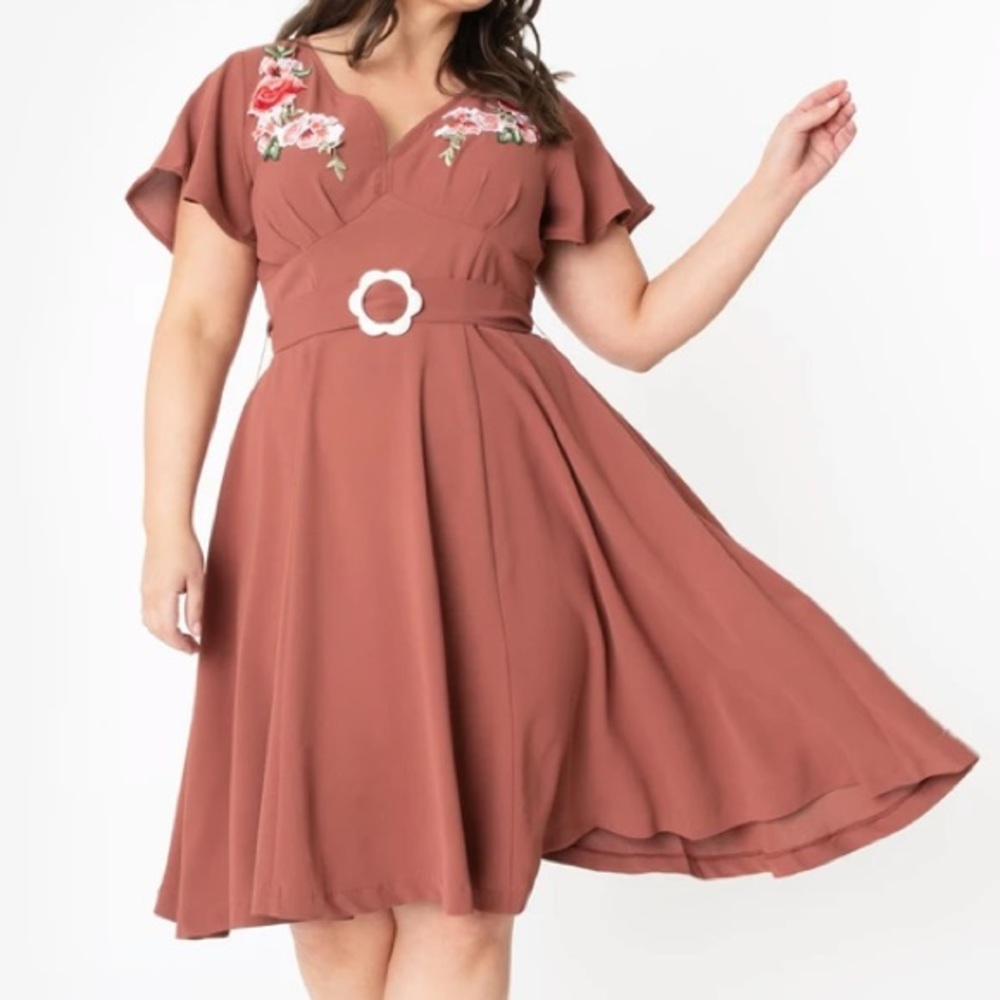 Unique Vintage Mauve Dress. Size 4x/22-24. NWT.